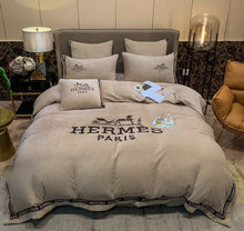 Load image into Gallery viewer, Beige Paris Hermes bed set