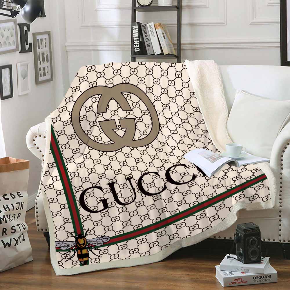 Beige bee Gucci blanket ROSAMISS STORE MY luxurious home