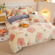 Load image into Gallery viewer, Winter Warm Plush Duvet Cover - Soft, Anti-Static King & Queen Bedding Set for Cozy Nights