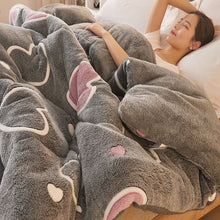 Load image into Gallery viewer, Winter Thicken Plush Blanket Duvet Double-sided Velvet Quilt Core Cashmere Quilted Warm Comforter Single Double Queen Size