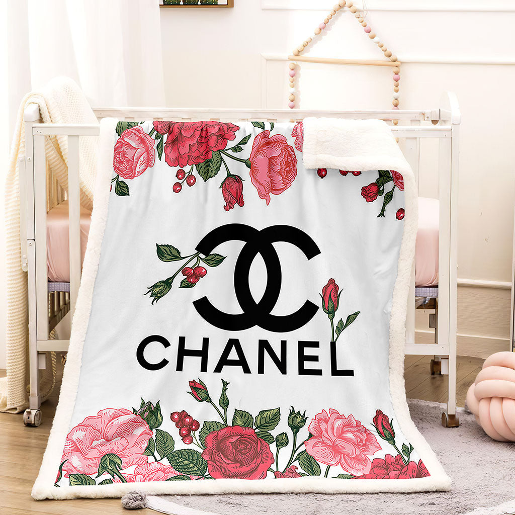 Flower Chanel blanket | ROSAMISS STORE – MY luxurious home