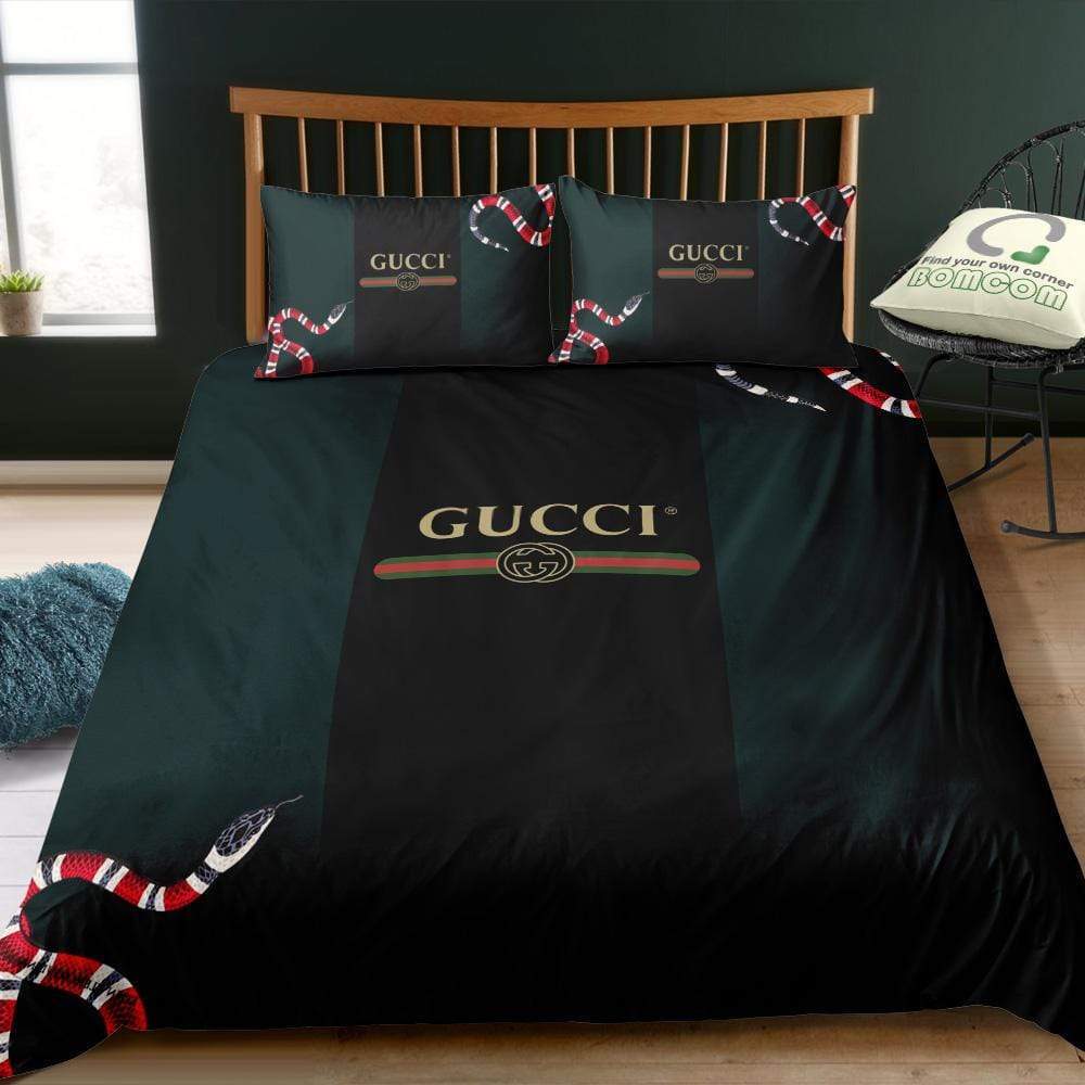 Dark Color with Snake Patterns Gucci bed set MY luxurious home