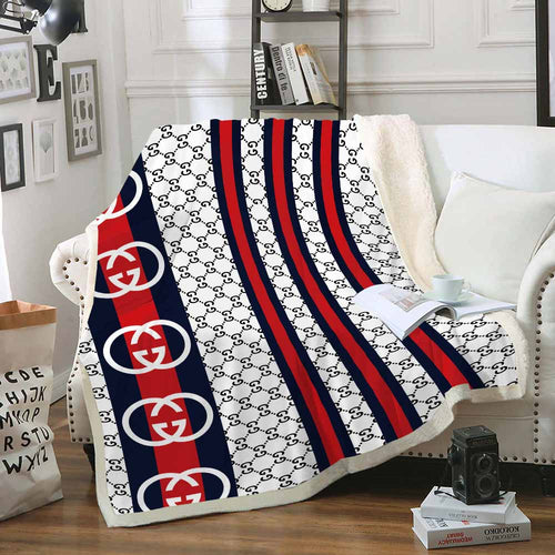 Red lines Gucci blanket