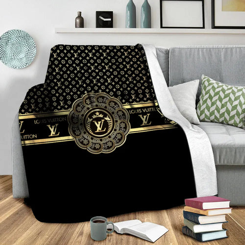 Louis Vuitton Black Logo White Fleece Blanket - Hot Sale 2023