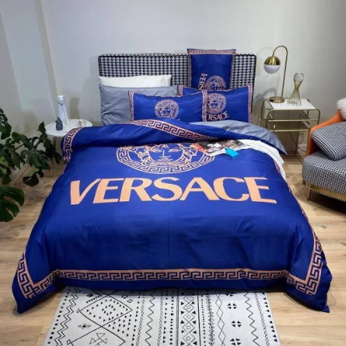 Big Logo in Blue Versace bed set