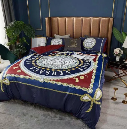 Mixing Color With Chains And Ribbons Versace bed set