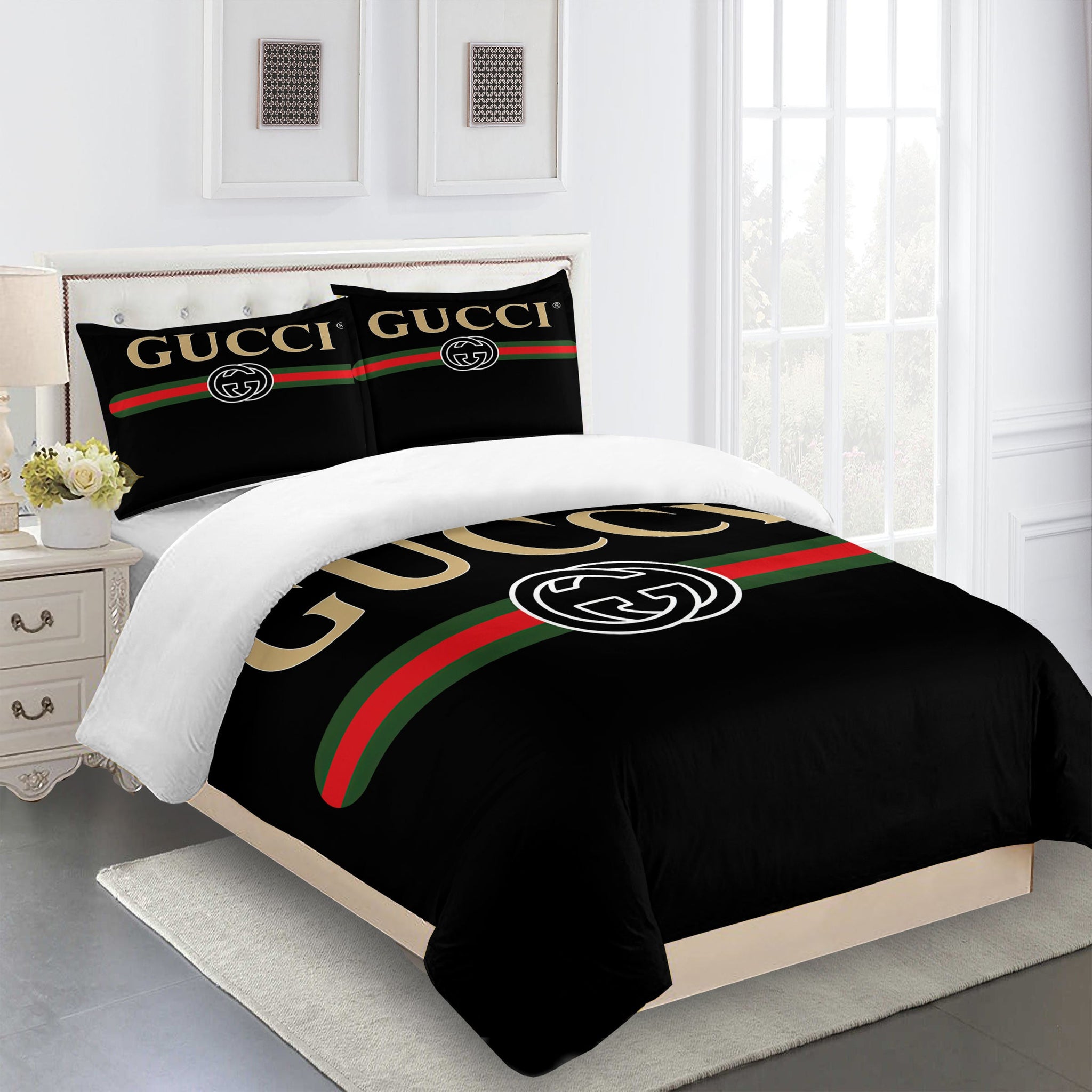 Black Gucci bed set