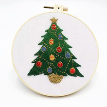 Load image into Gallery viewer, Handmade DIY Xmas Patterns Sewing Accessories Christmas Embroidery Cross Stitch Kit Merry Christmas Embroidery Hoop
