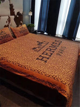Load image into Gallery viewer, Tiger Hermes bed set
